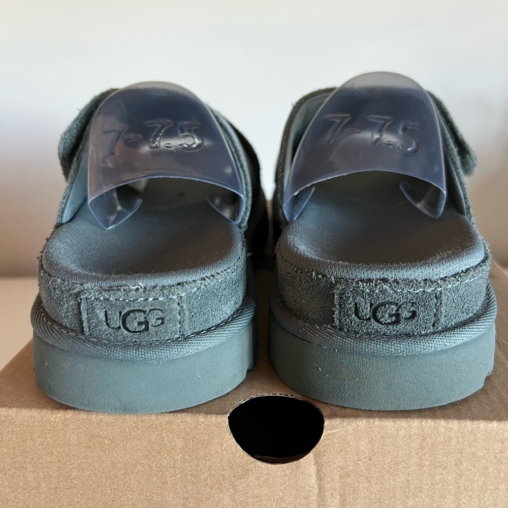 UGG Goldenstar Cross Slide - Picture 3 of 10